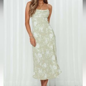 Light green hello Molly midi dress size S
